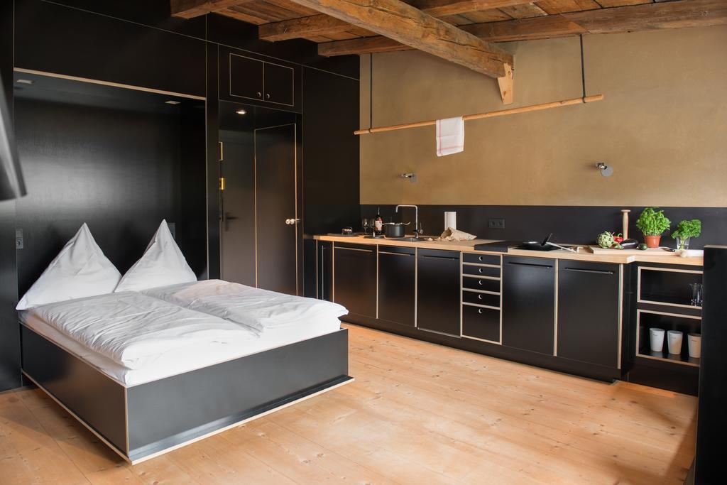 Gaestehaus Berge อัสเชา อิม คีมเกา ภายนอก รูปภาพ